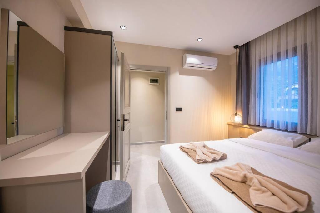 Havuzlu Korunakli Jakuzili Villa 费特希耶 外观 照片